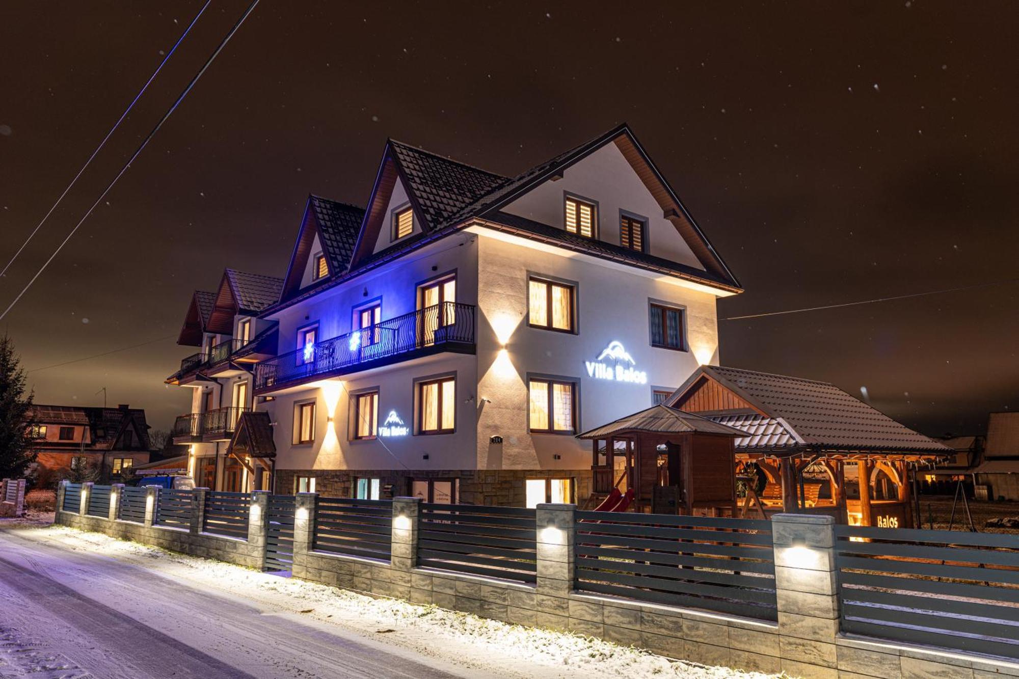 Villa Balos Ґронкув Екстер'єр фото